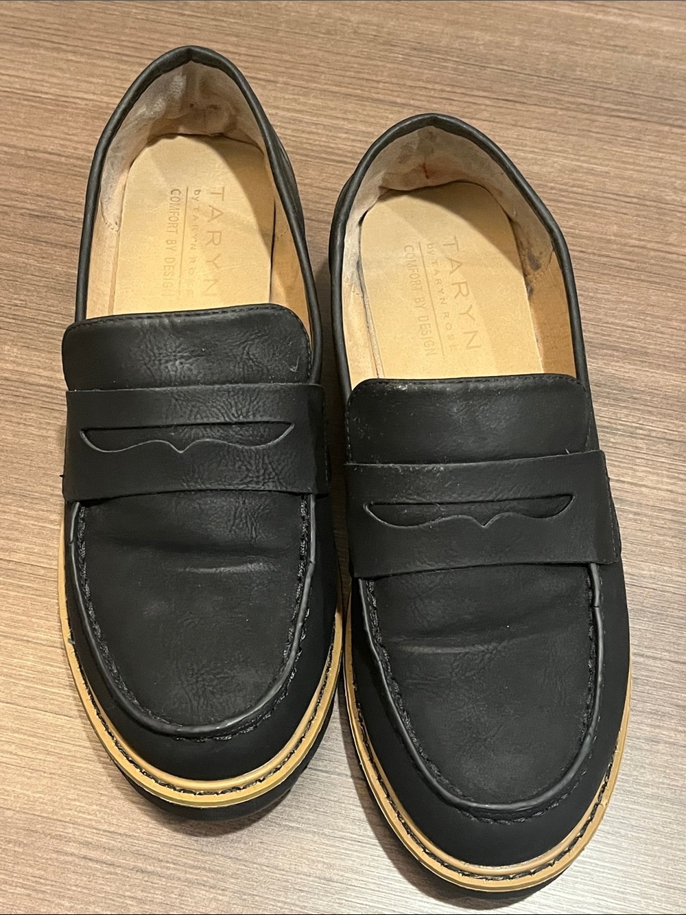 Taryn Rose Devane Black Leather Penny Loafers Lug Sole 8.5
